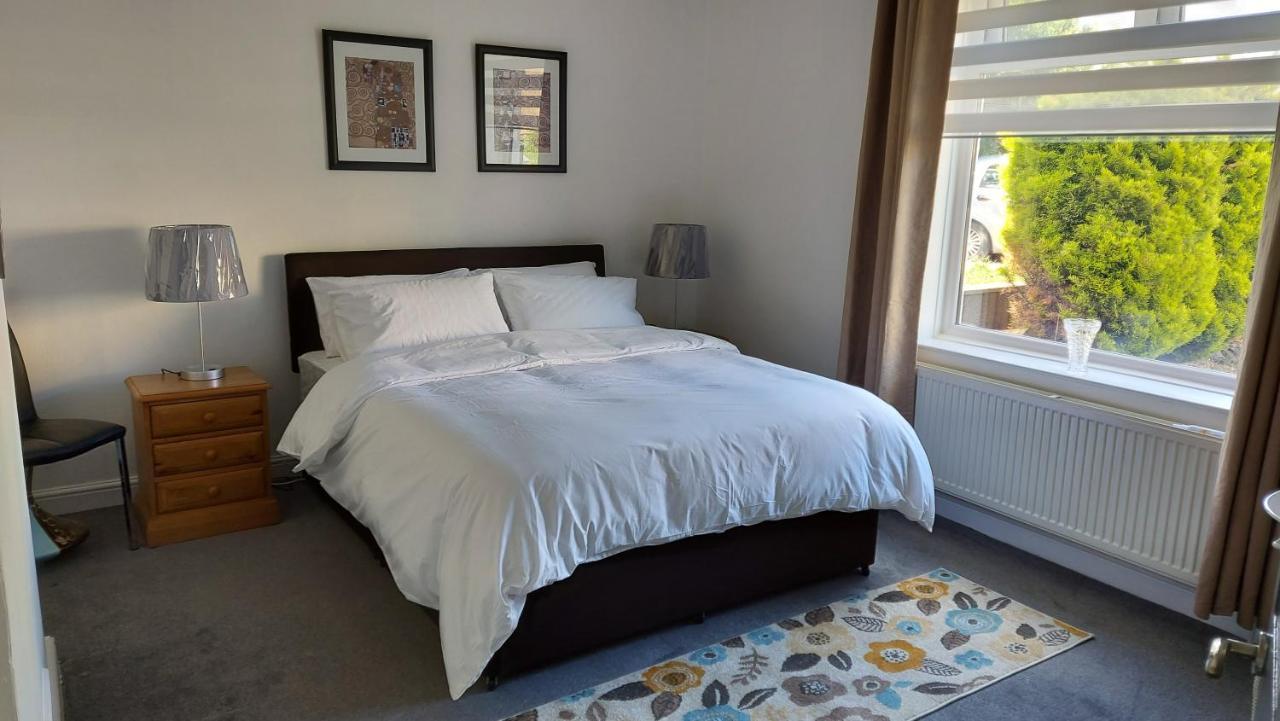 Apartment Lawfield R&r