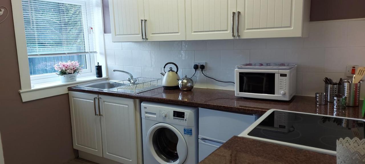 Apartment Lawfield R&r